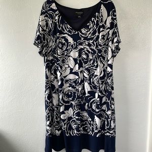 Connected Apparel Navy‎ Blue White Floral Short Sleeve Sheath Dress Size 22W